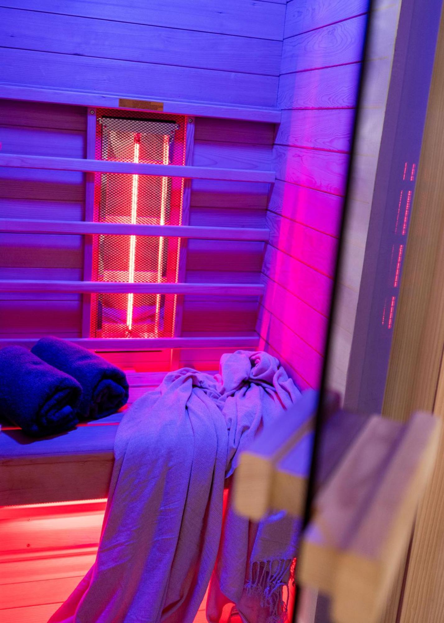 Wellness Retreat With Sauna & Jacuzzi - 1 Min To Opera 布达佩斯 外观 照片